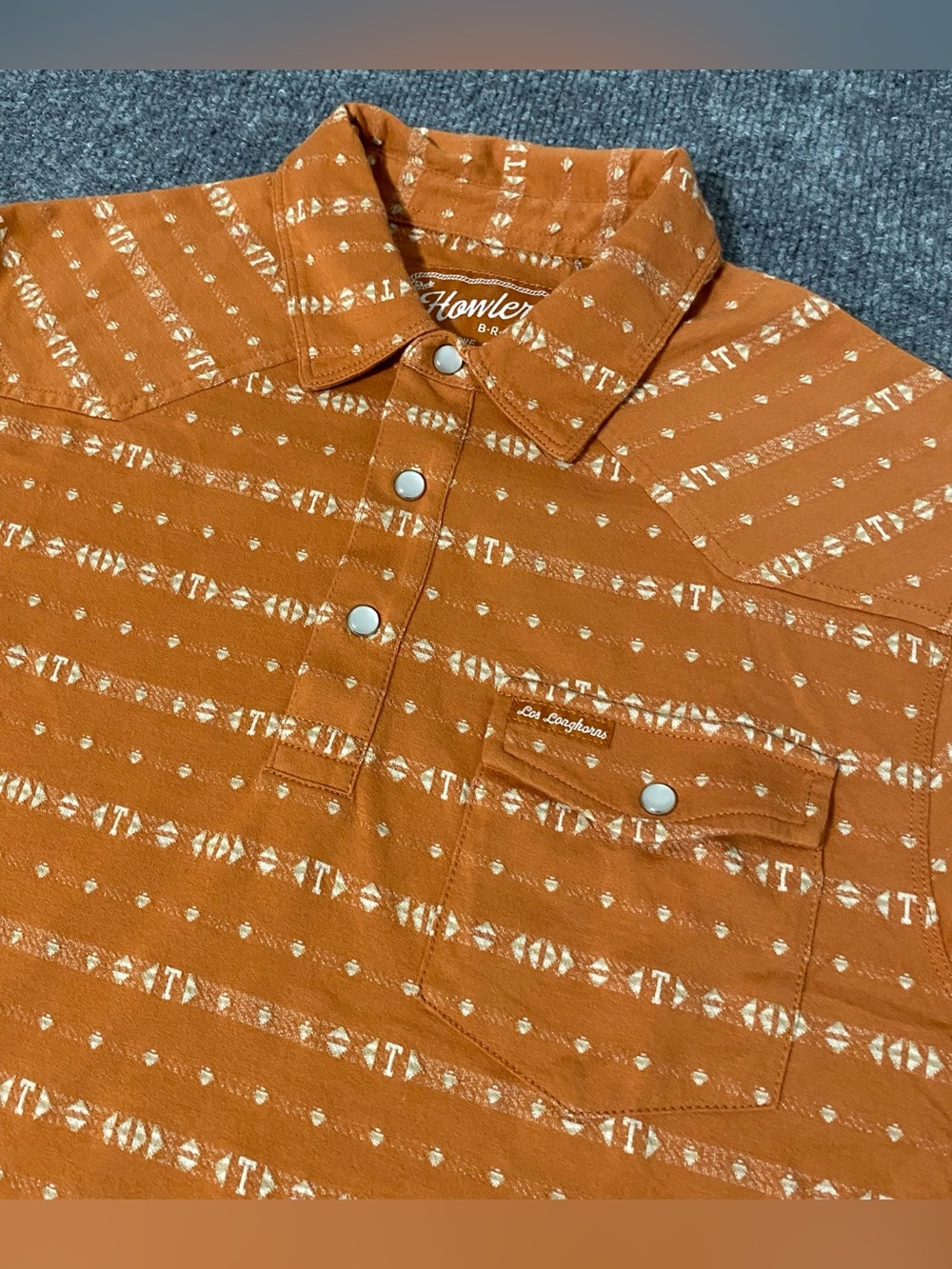 Howler Bros Texas Longhorns Jacquard Ranchero Polo Los Longhorns Mens Small NWT